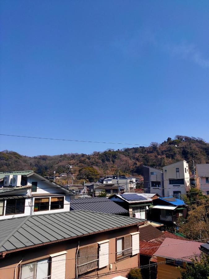 Jiro De *
